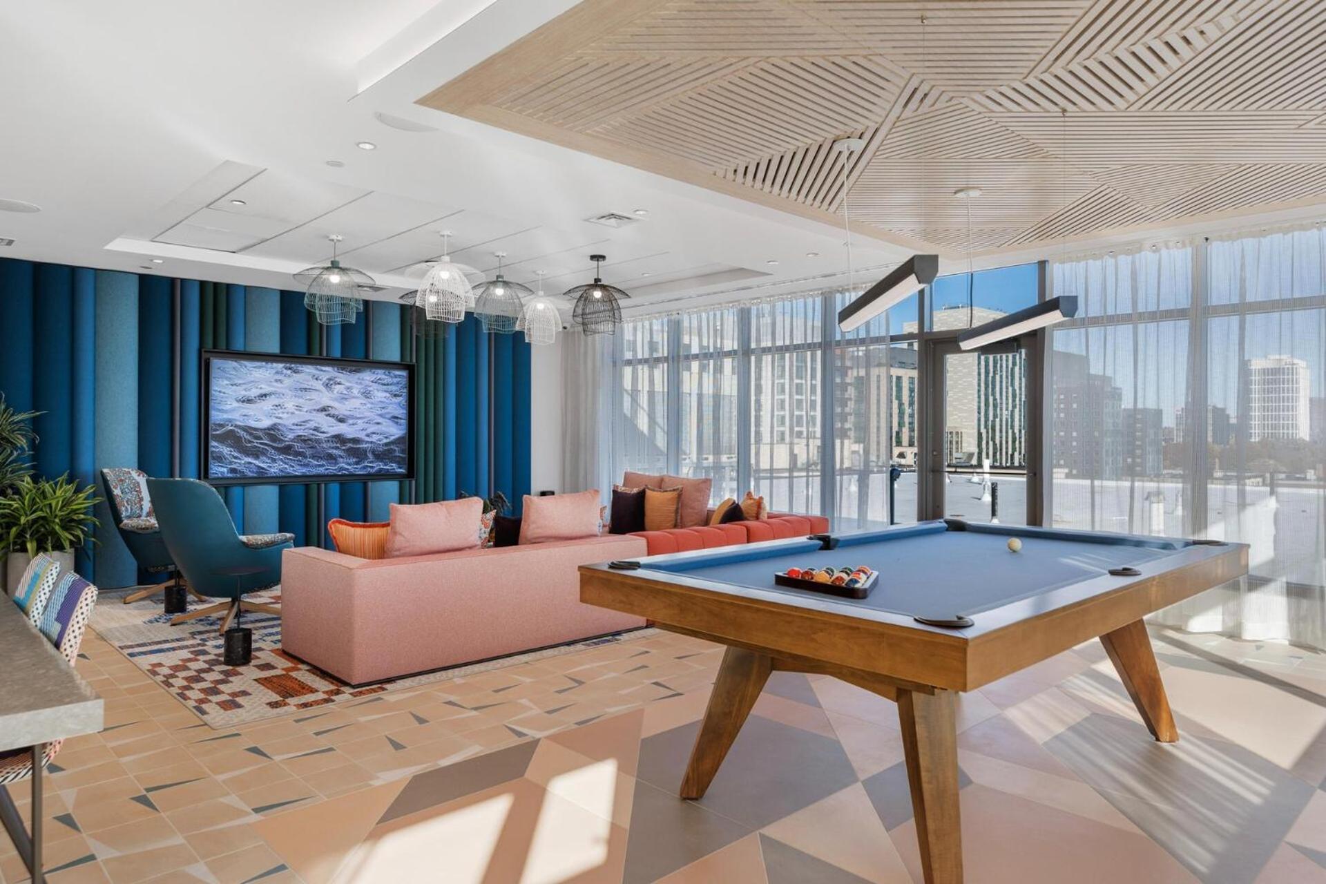 Pet Friendly Downtown Fenway Apartment